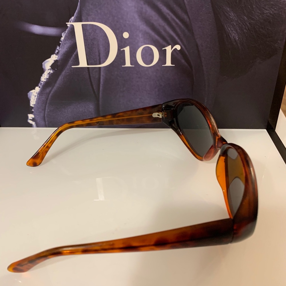 Vintage Sunglasses‎ pick one or more